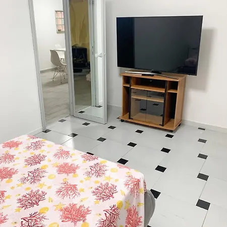 Daire Modern In With Terrace, 75 M²