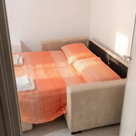 Modern In With Terrace, 75 M² Daire