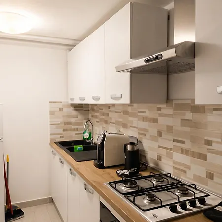 Daire Modern In With Terrace, 75 M² Civitavecchia
