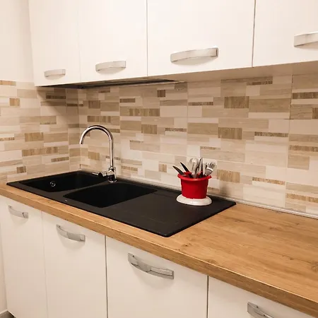 Modern In With Terrace, 75 M² Daire *