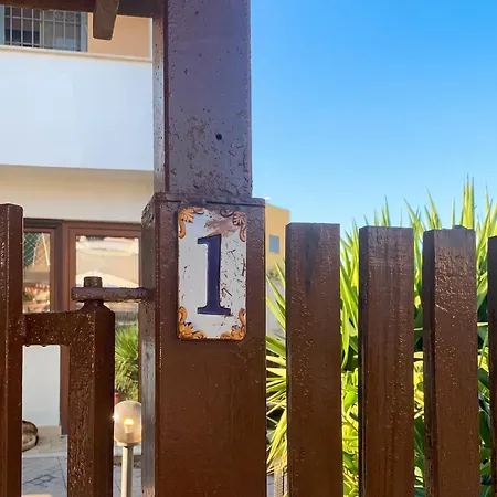 Modern In With Terrace, 75 M² *